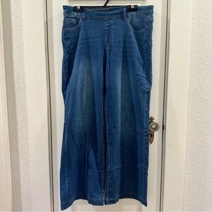 Women's Stretchy Wide-Leg Jeans - NWOT